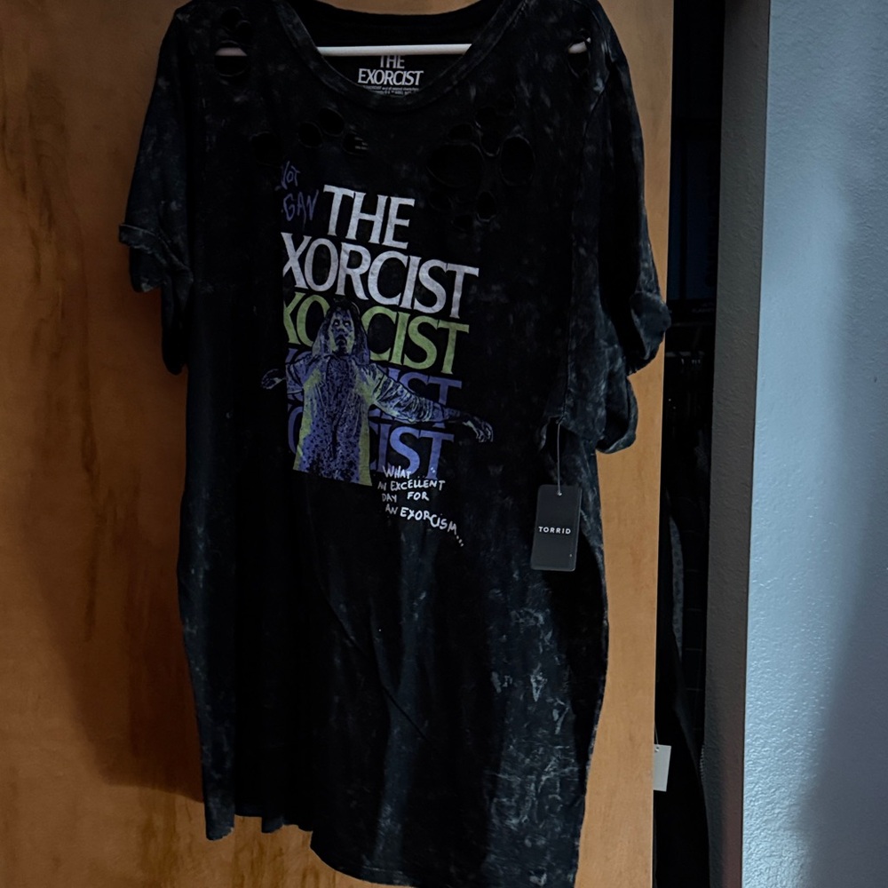 torrid Black The Exorcist Graphic Distressed Tee